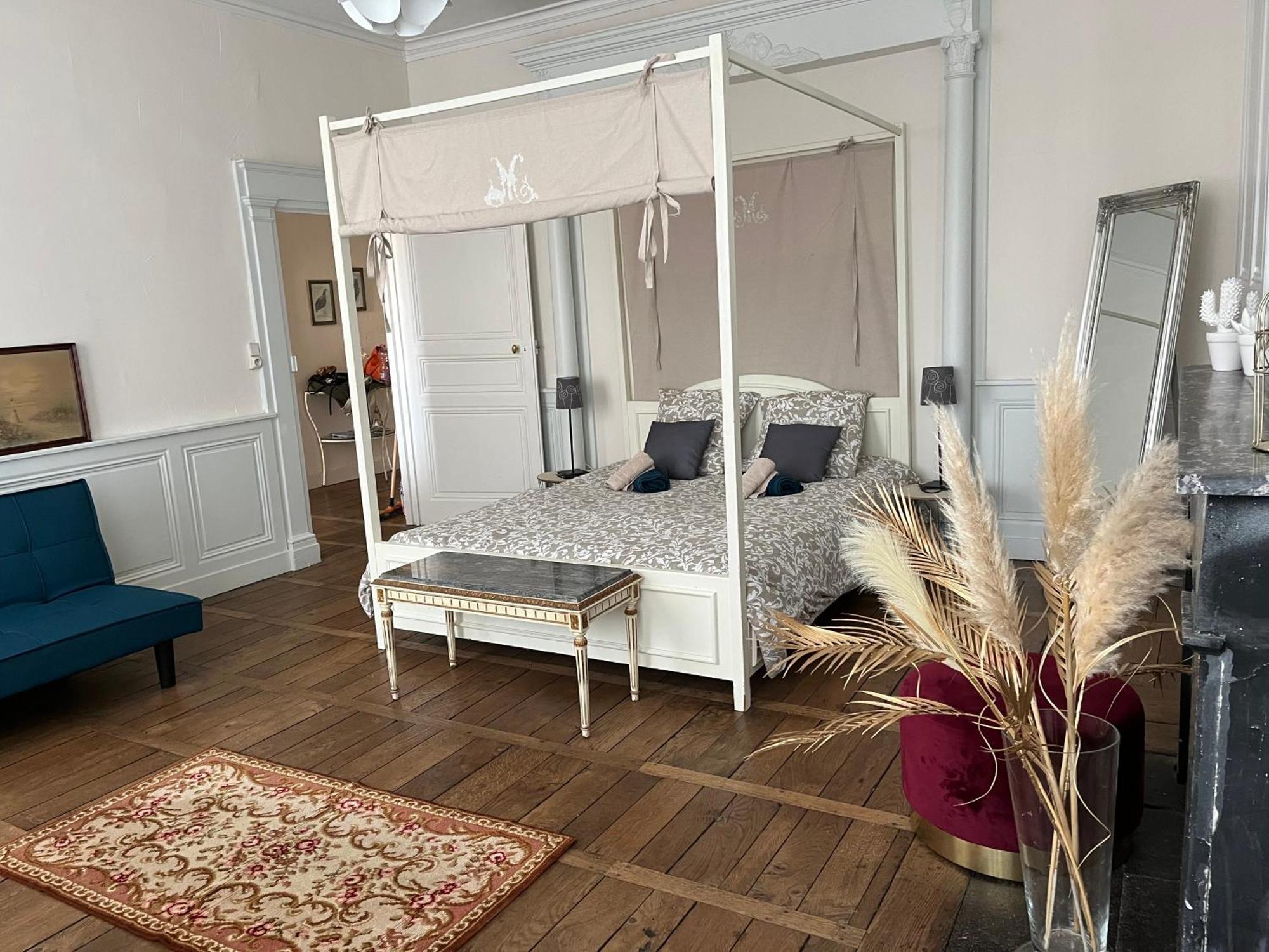 La Villa Louana 1 Appartement 160M2 Sobriete,Elegance En Coeur De Ville Aubusson (Creuse) Exterior foto