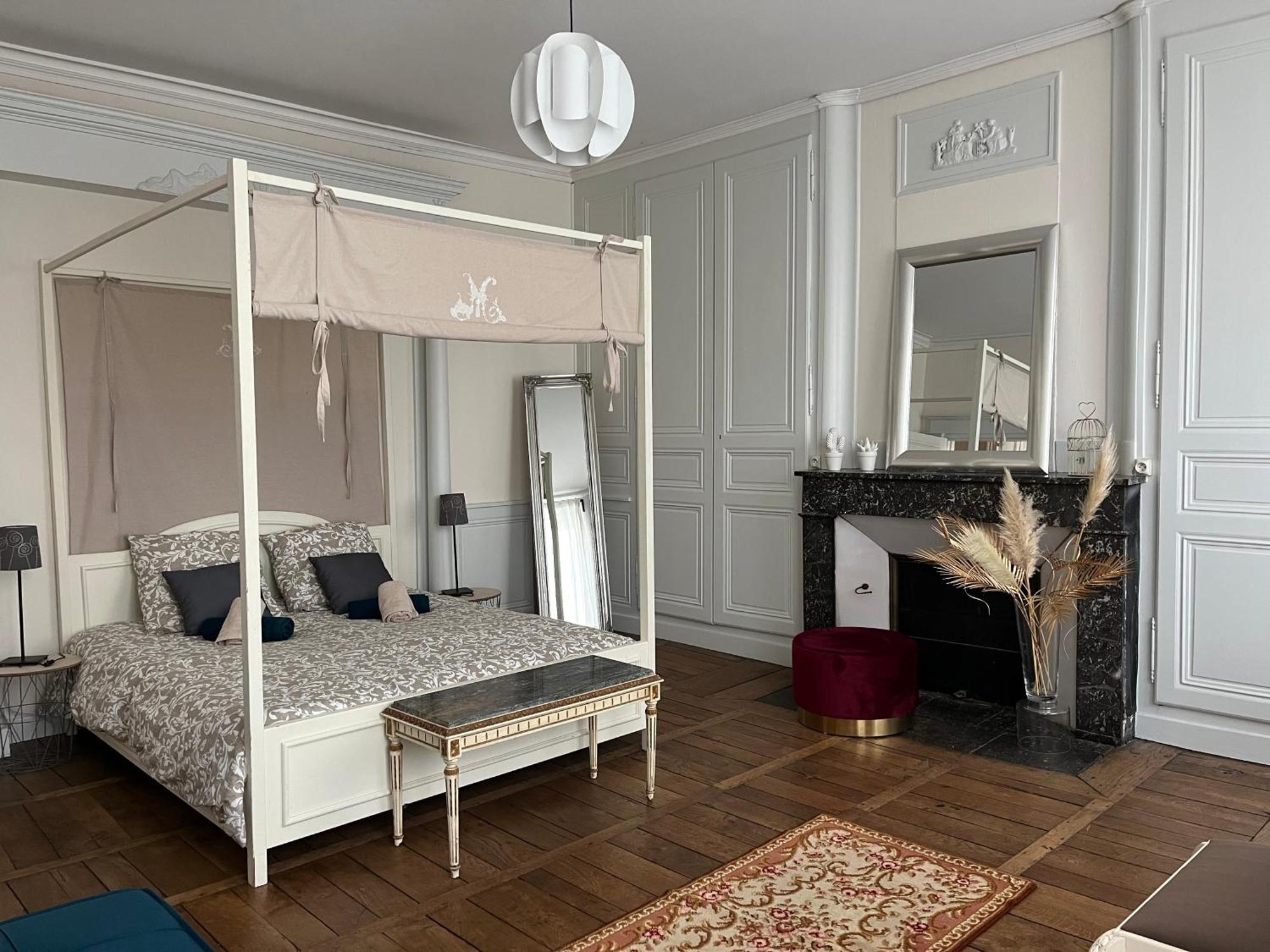 La Villa Louana 1 Appartement 160M2 Sobriete,Elegance En Coeur De Ville Aubusson (Creuse) Exterior foto